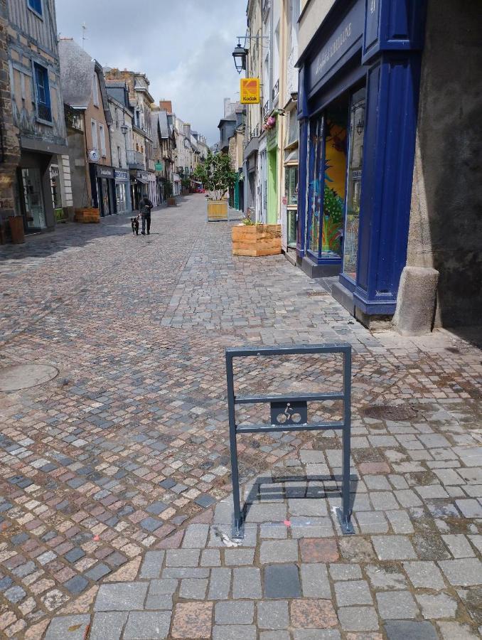Spacieux T3 Lumineux Dans Quartier Historique Avec Wifi ريدون المظهر الخارجي الصورة