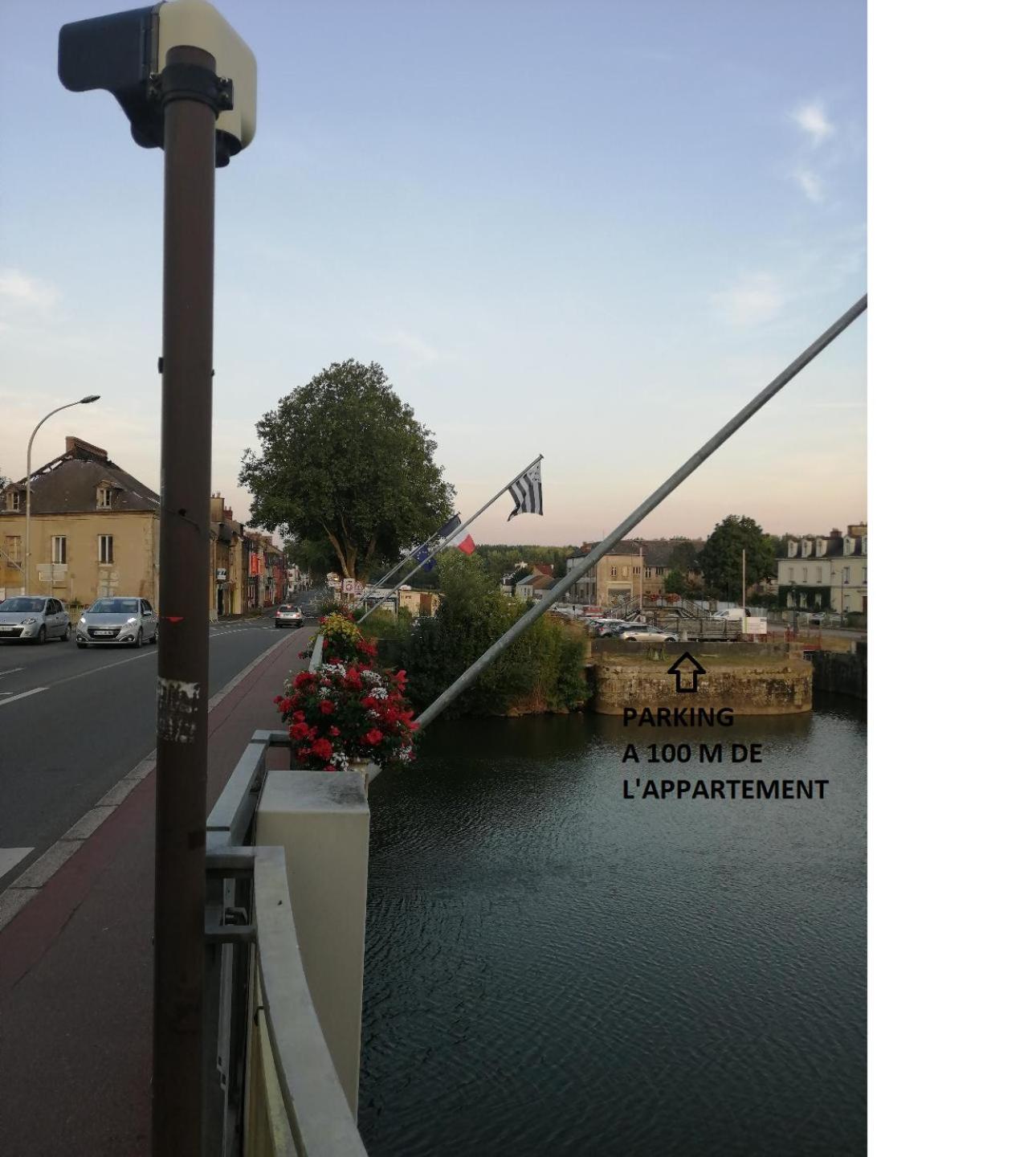 Spacieux T3 Lumineux Dans Quartier Historique Avec Wifi ريدون المظهر الخارجي الصورة